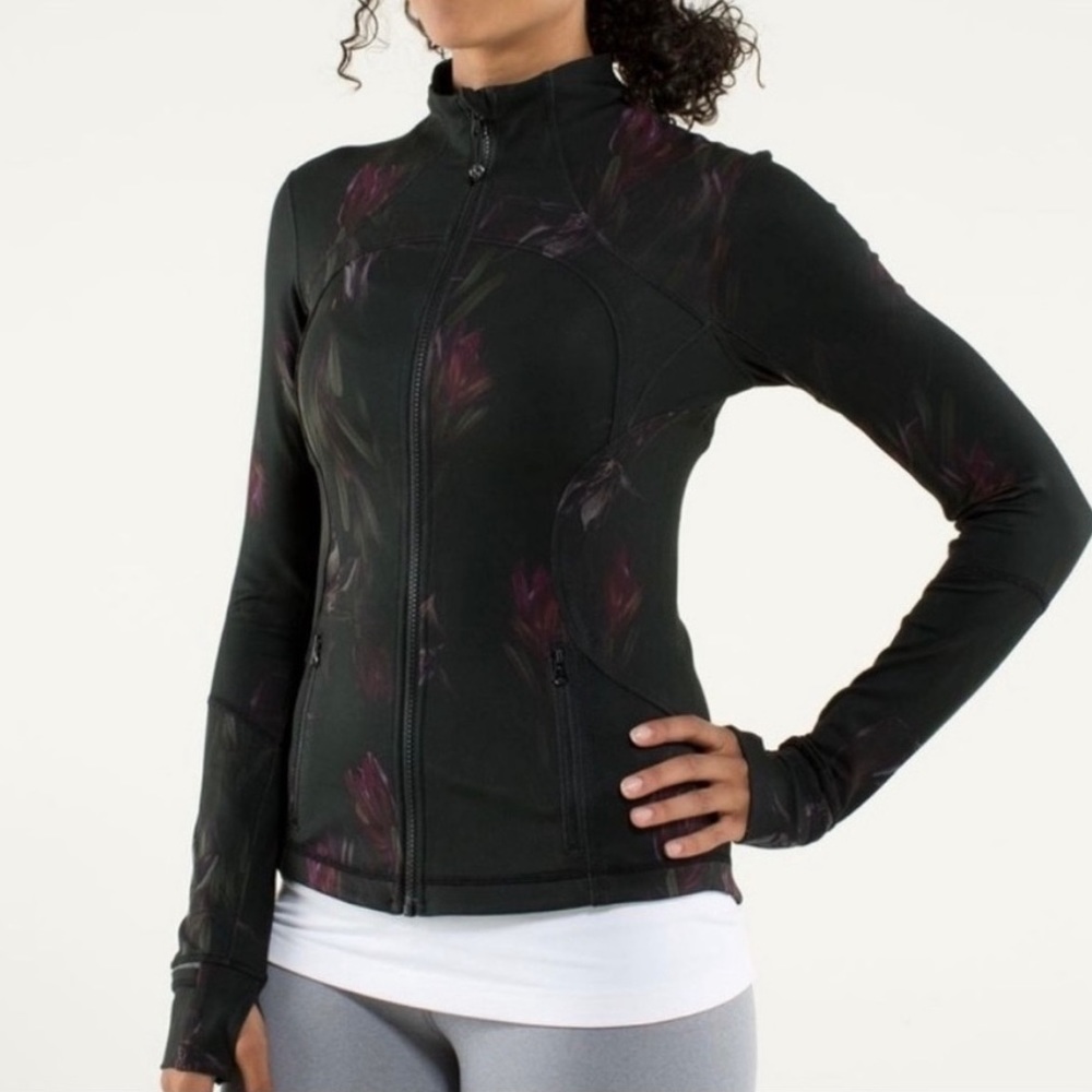 Unicorn 🦄 Lululemon Forme II Jacket in Midnight Iris